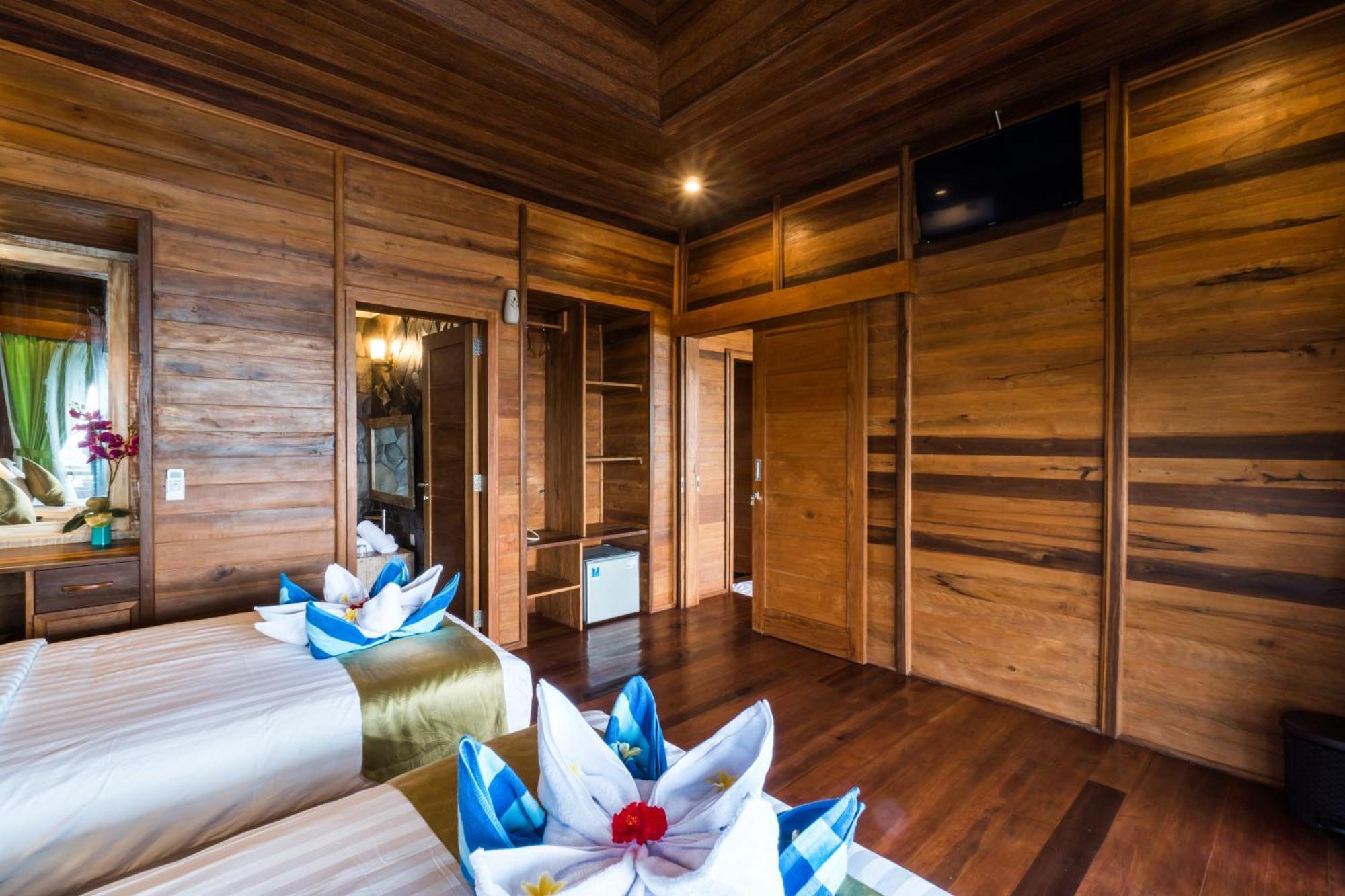 Jenggala Hill Hotel Nusa Lembongan Eksteriør billede