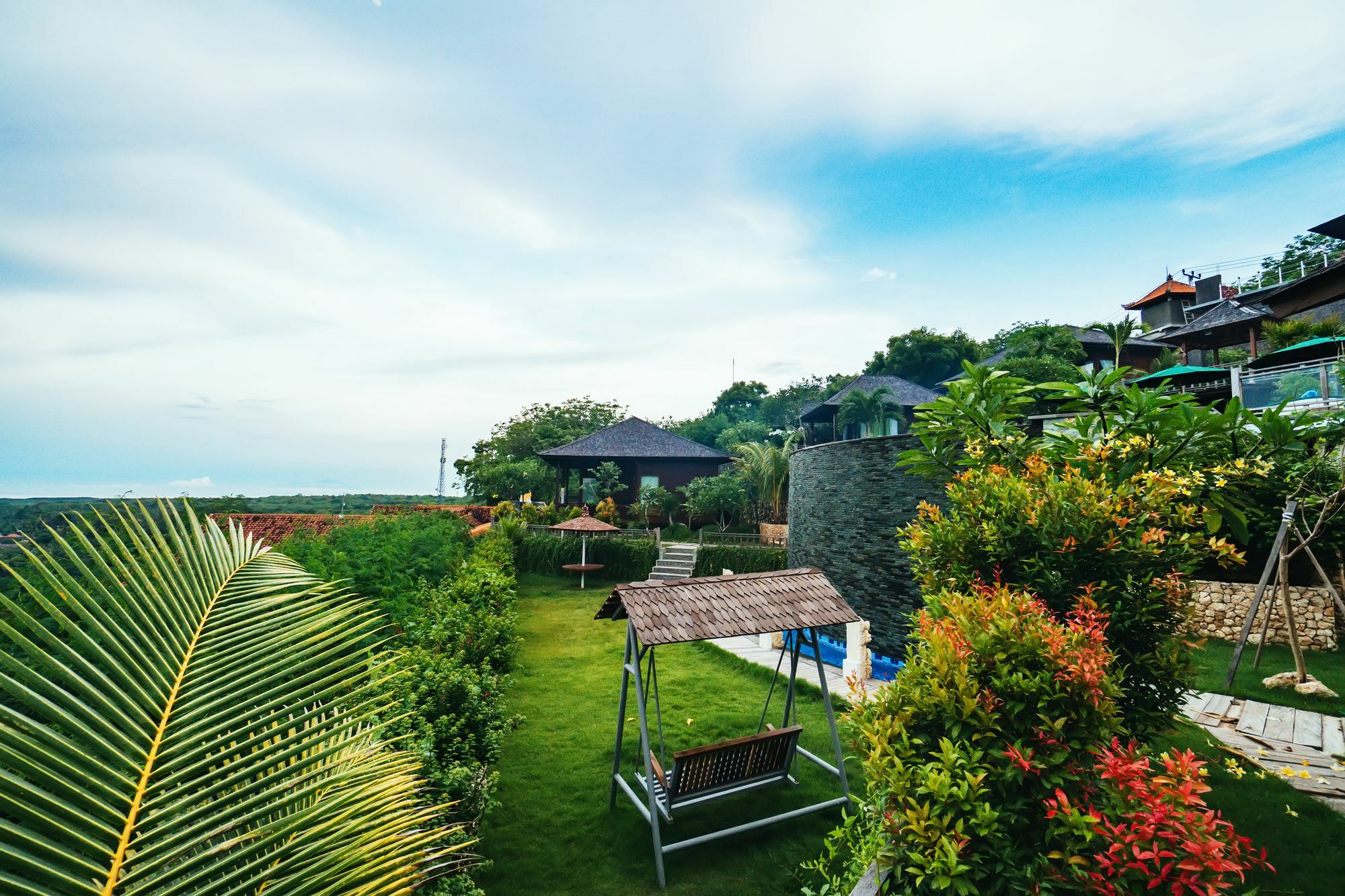 Jenggala Hill Hotel Nusa Lembongan Eksteriør billede