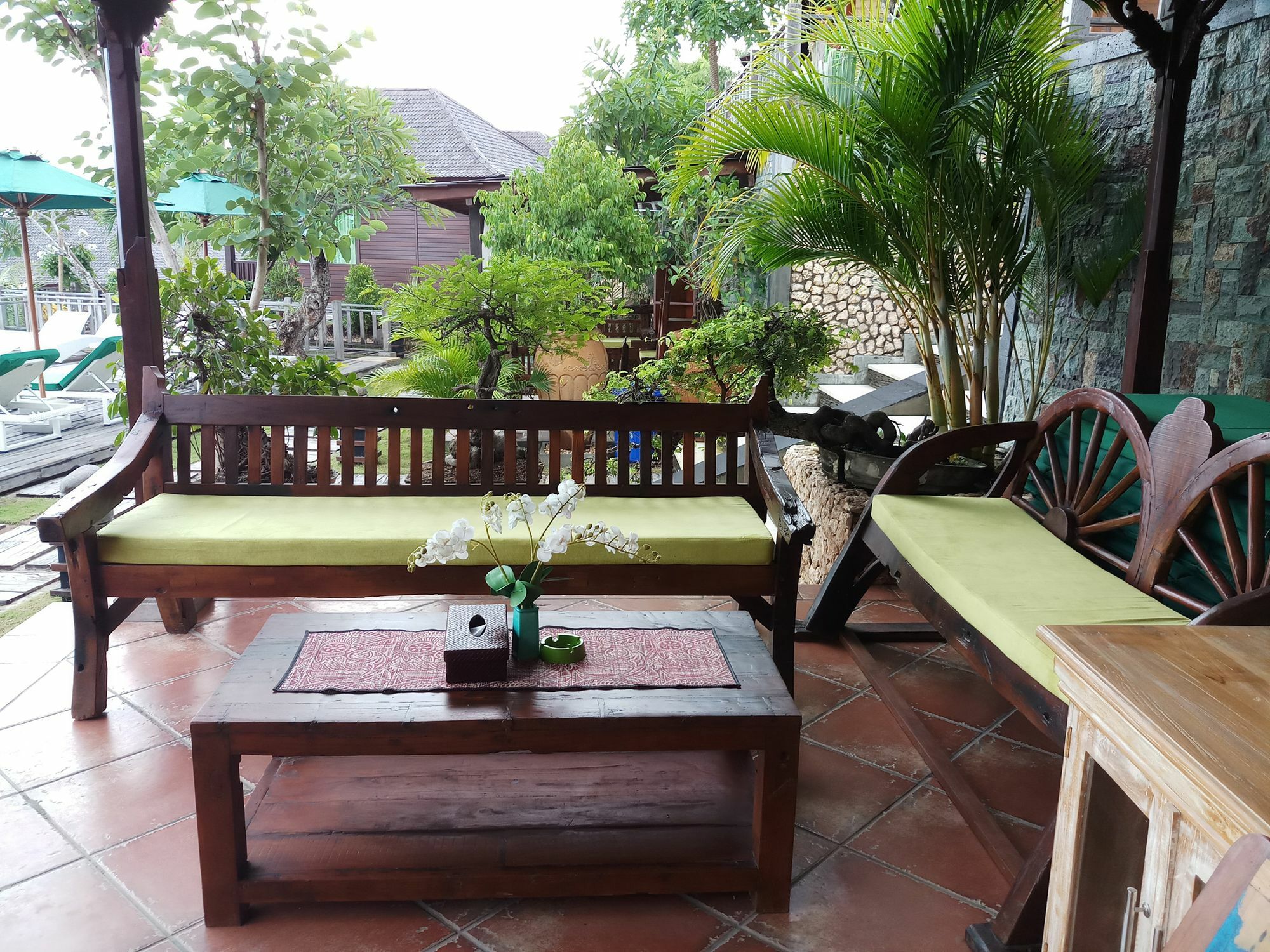 Jenggala Hill Hotel Nusa Lembongan Eksteriør billede