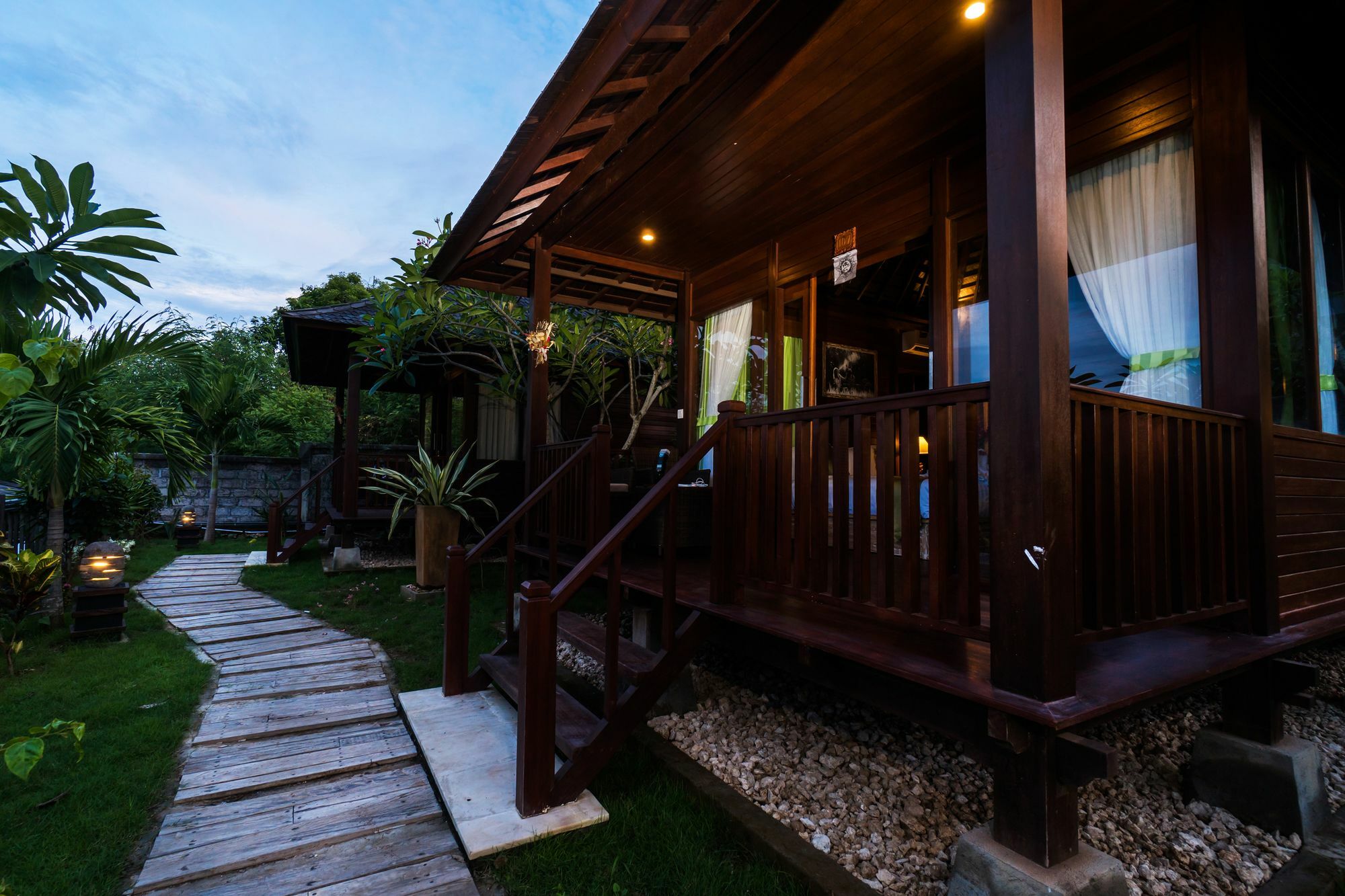 Jenggala Hill Hotel Nusa Lembongan Eksteriør billede