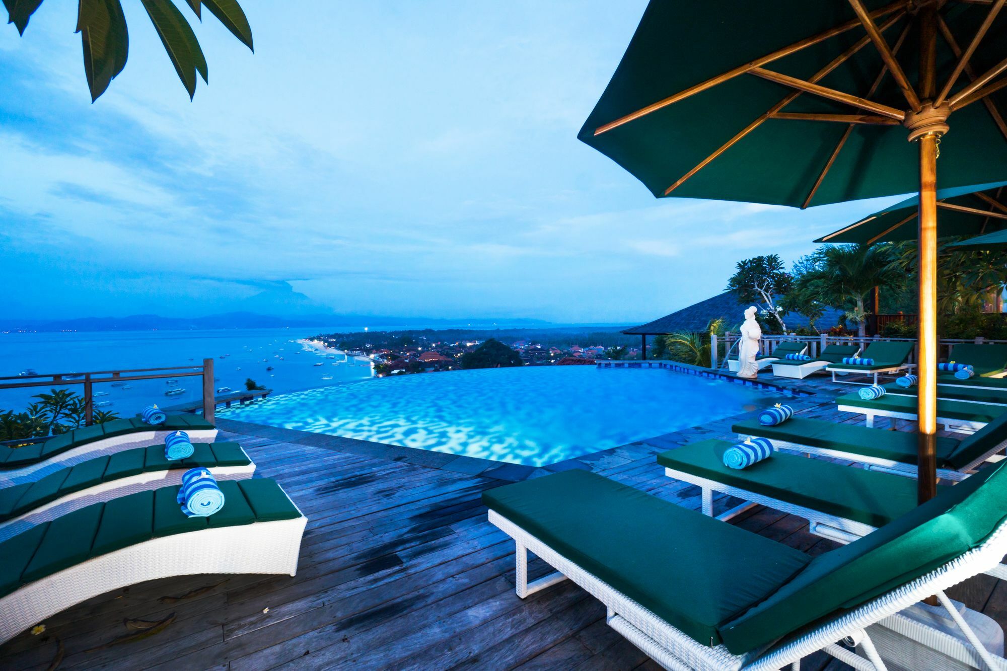 Jenggala Hill Hotel Nusa Lembongan Eksteriør billede