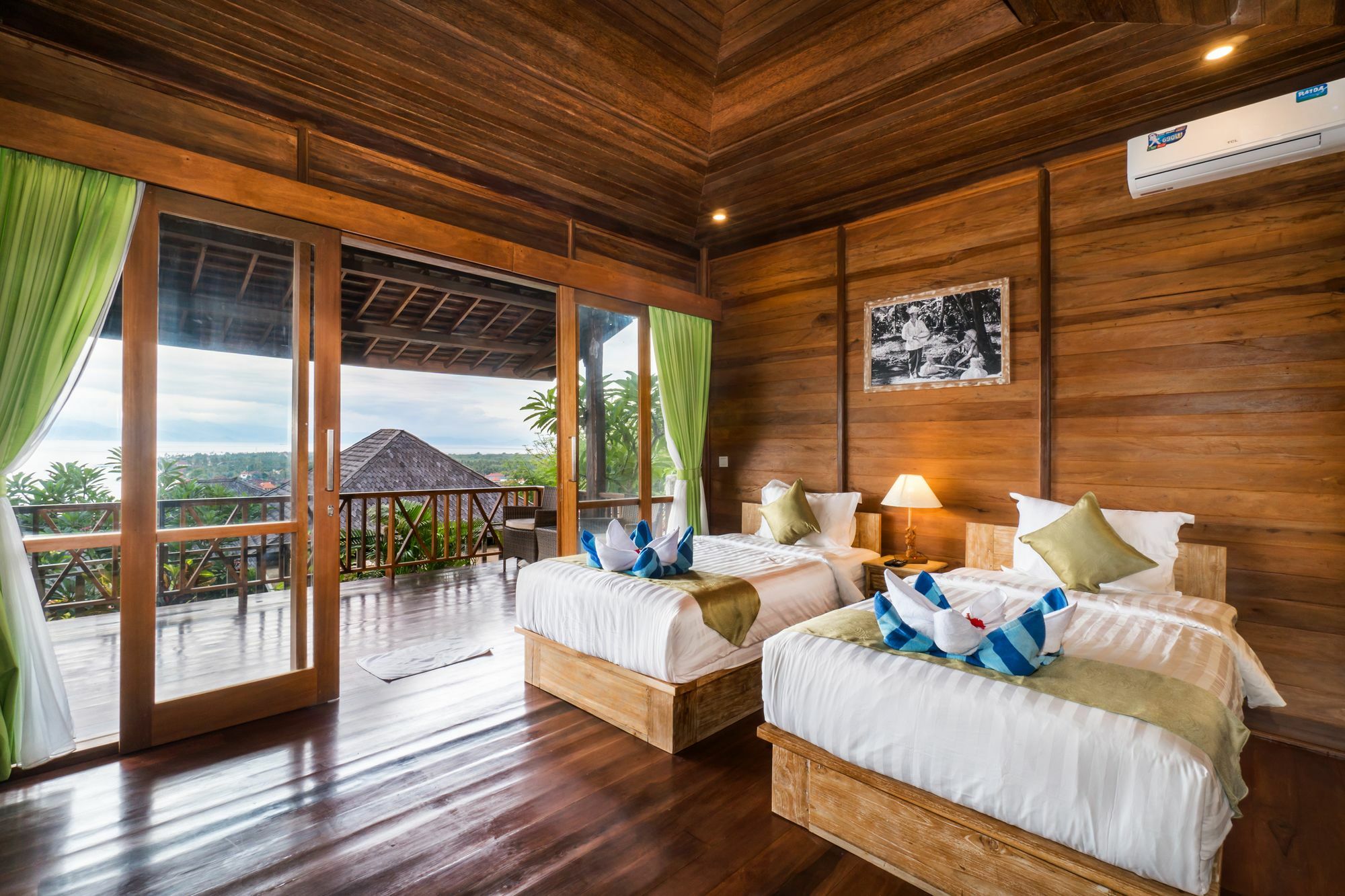 Jenggala Hill Hotel Nusa Lembongan Eksteriør billede